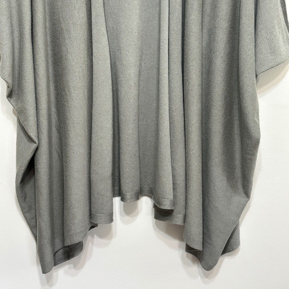 Pure Jill Open Front Knit Poncho Cape Cardigan Womens S/M Gray Wrap Quiet Luxury - Picture 3 of 10